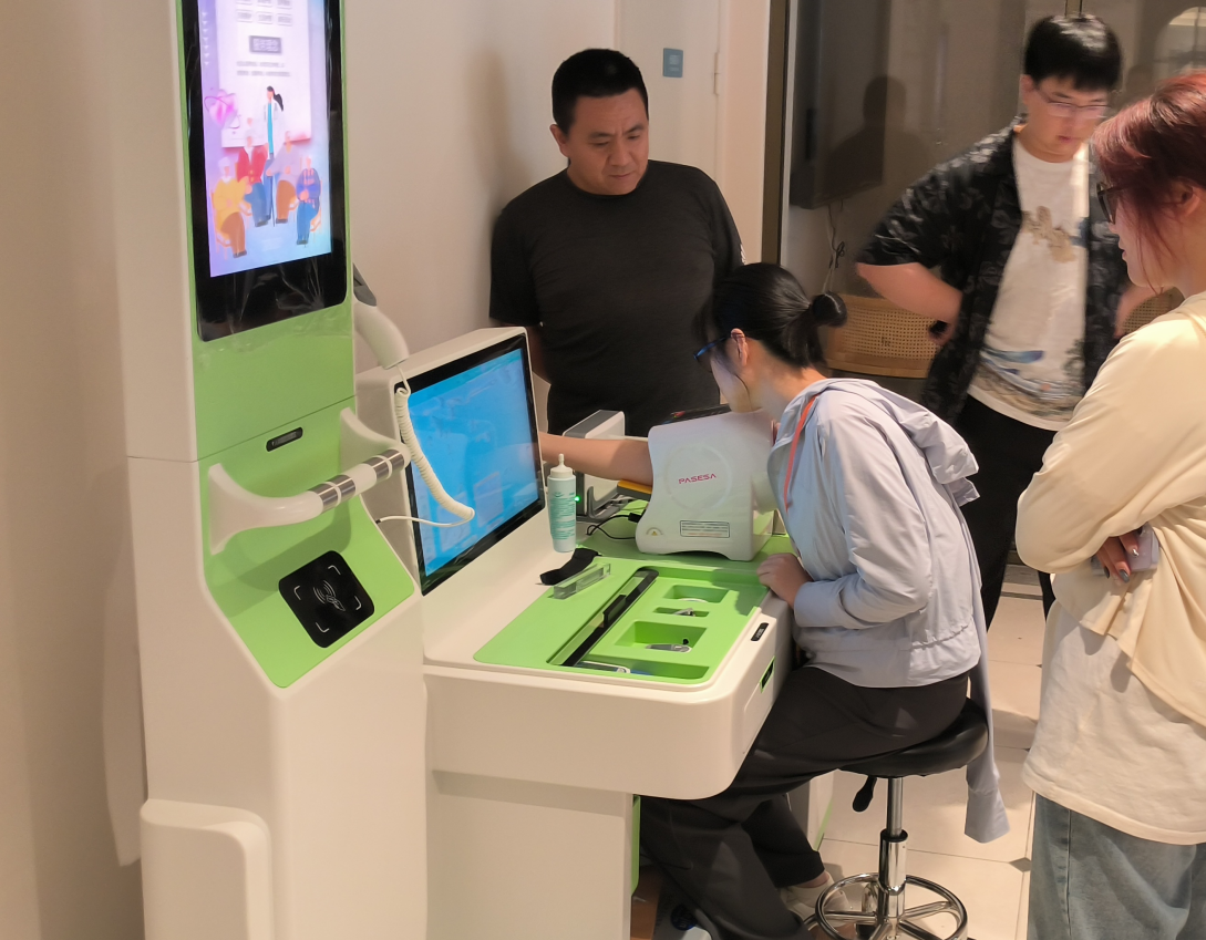 健康一体机：构建身高体重管理的智慧防线