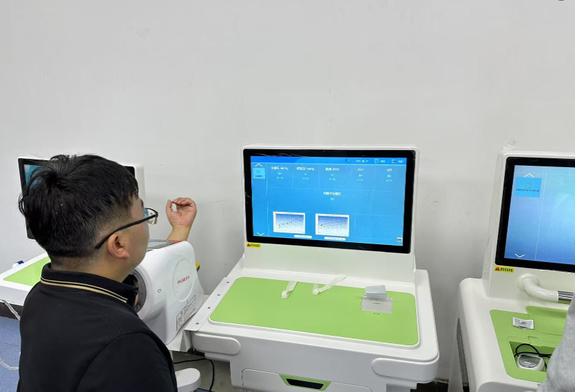 健康管理一体机：功能与场景的深度融合